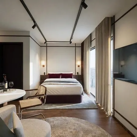 Skygate Szálloda 4*